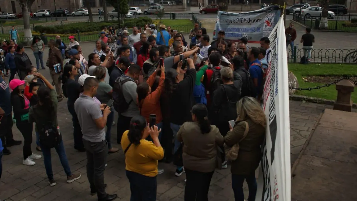 CNTE reunidos en el caballito